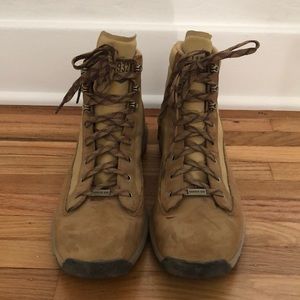 Danner Hiking Boots Explorer 650 - Men’s 9.5